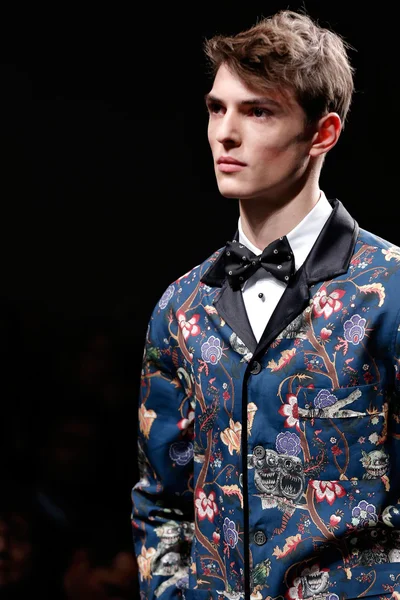 Look 81